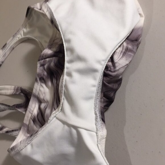 Gap Ladies Tie Dye Bathing Suit Swim Suit Tank Style Size Medium - Picture 13 of 16